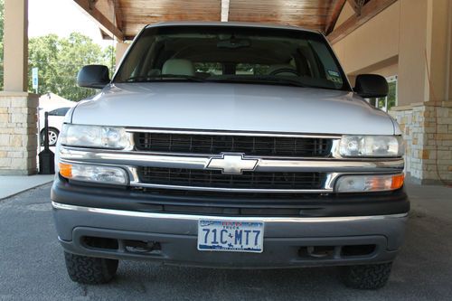 2001 suburban 5.3l 1 owner 168,500 miles all maintenance records; below kbb