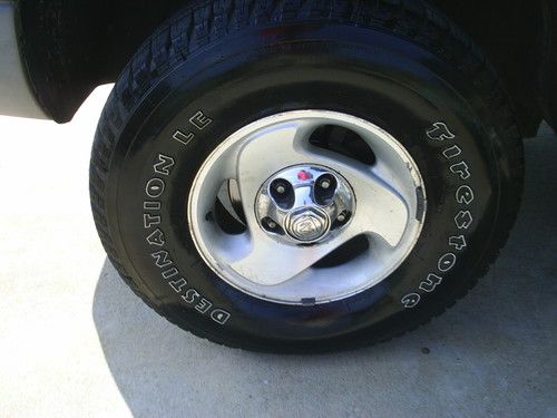 2000 Dodge Ram 1500 5 9L 4x4 LB CD Radio Leather Upholstery lot of new parts, image 18