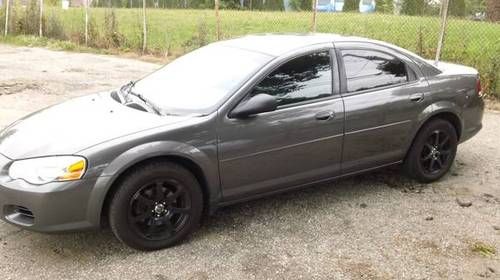 2004 Chrysler Sebring, image 2