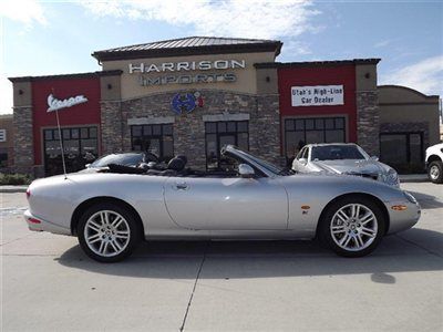 Cat-quick convertible jag! lovely 2004 xkr with only 55k!