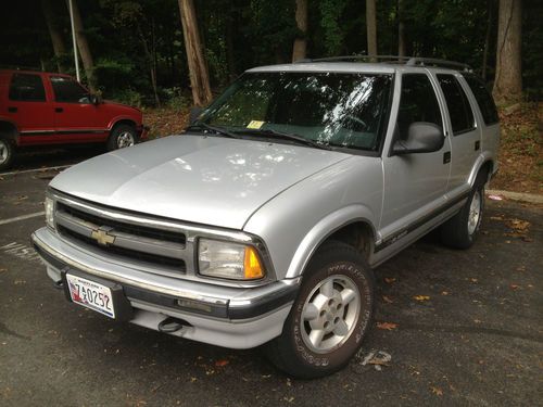 1995 chevrolet blazer base sport utility 4-door 4.3l