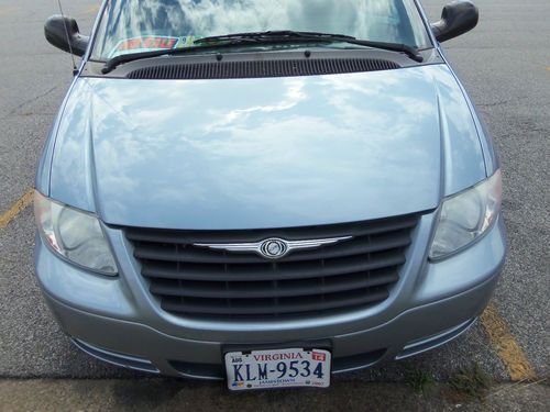 2005 chrysler town &amp; country sky blue van really nice new radiator runs great!