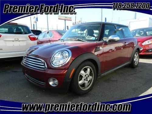 2009 mini cooper base hatchback 2-door 1.6l