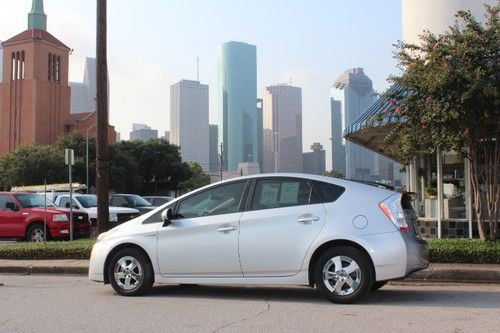 2010 toyota prius hatchback 4-door 1.8l