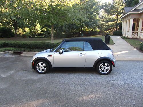 2006 mini cooper convertible great condition