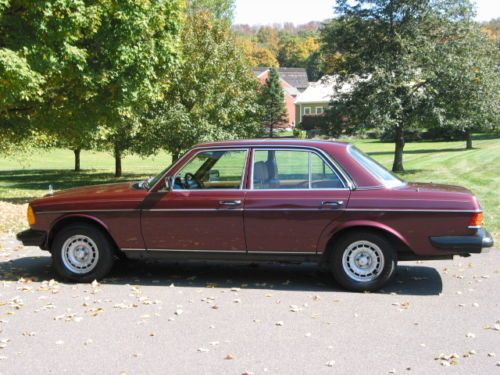 1985 Mercedes Benz 300D Turbo Diesel Excellent Condition Low Miles, image 6