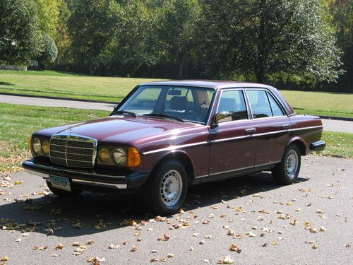 1985 Mercedes Benz 300D Turbo Diesel Excellent Condition Low Miles, image 7