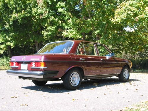 1985 Mercedes Benz 300D Turbo Diesel Excellent Condition Low Miles, image 8