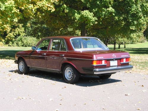 1985 Mercedes Benz 300D Turbo Diesel Excellent Condition Low Miles, image 10