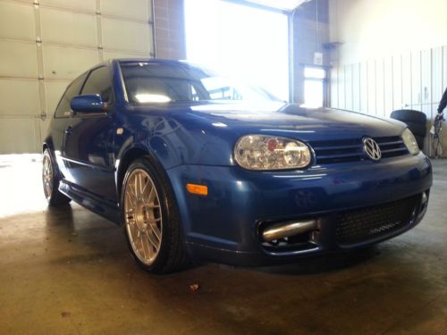 2004 volkswagen golf r32 hatchback 2-door 3.2l