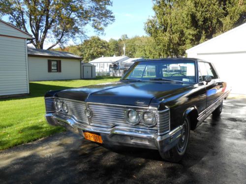 1968 chrysler imperial crown hardtop 4-door