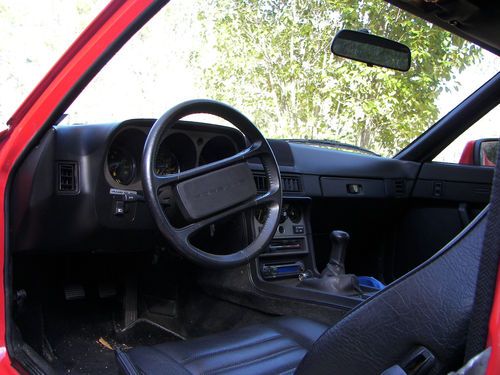 1983 Porsche 944 Base Coupe 2-Door 2.5L, image 3