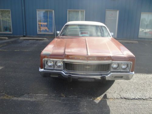 1973 Chrysler Newport  Low miles  Like Cadillac,Lincoln,etc, image 2