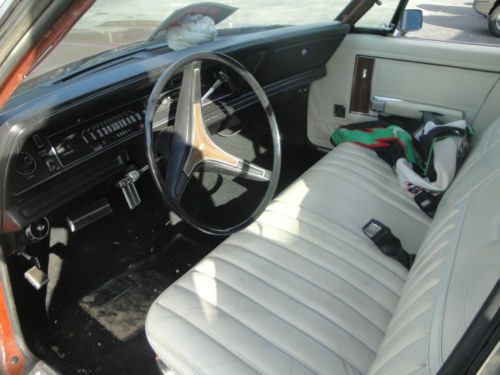 1973 Chrysler Newport  Low miles  Like Cadillac,Lincoln,etc, image 10