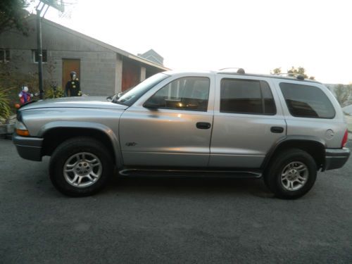 2002 dodge durango sxt 4wd, mechanically excellent, clean interior, runs great