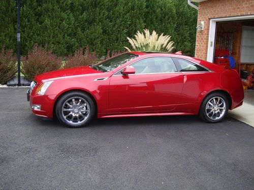 2012 cadillac cts 2 door coupe navigation wheels 3200 miles mint condition
