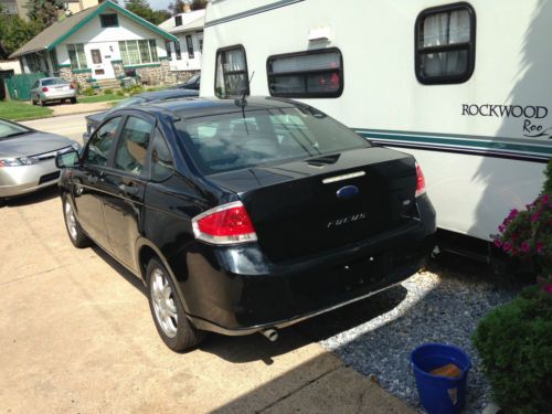 2010 Ford Focus SE Sedan 4-Door 2.0L Black Rims AUX NO RESERVE, image 4