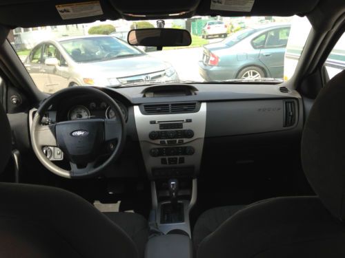 2010 Ford Focus SE Sedan 4-Door 2.0L Black Rims AUX NO RESERVE, image 15