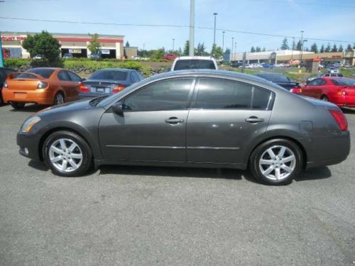 2005 nissan maxima w/ 1.5 year extended warranty  ***83,000 miles***