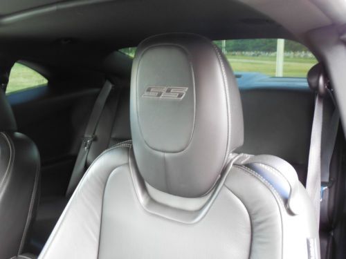 2010 Chevrolet Camaro SS Coupe 2-Door 6.2L, image 10