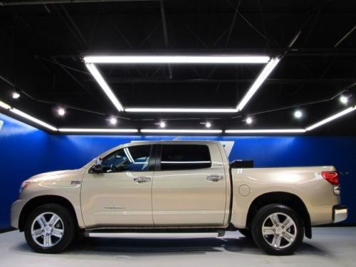 Toyota tundra limited 4x4 crewcab 5.7 v8 navigation rear fiew camera
