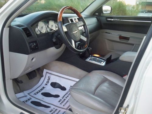 2005 CHRYSLER 300C,HEMI V8,SUNROOF,NAV,HEATED SEATS,LEATHER,LOOK $99 NO RESERVE, image 16