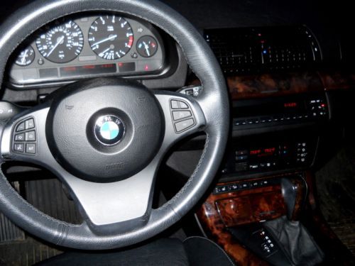 2004 BMW X5 4.4i Sport Utility 4-Door 4.4L Classic Alpine White & Black Leather, US $17,400.00, image 5