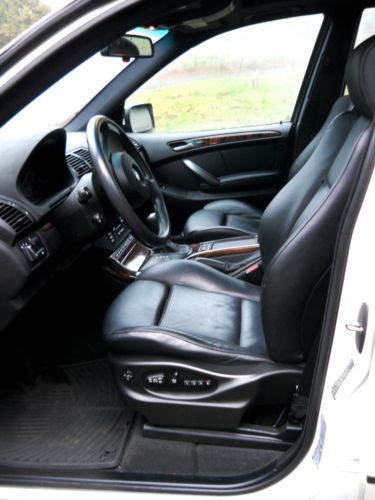 2004 BMW X5 4.4i Sport Utility 4-Door 4.4L Classic Alpine White & Black Leather, US $17,400.00, image 7