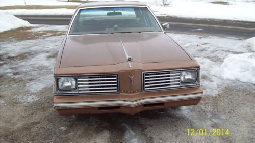 1980 pontiac grand lemans base sedan 4-door 4.3l