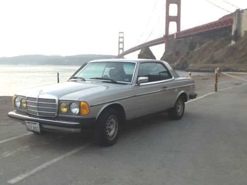 Mercedes-Benz 300 CD / CDT Turbo Diesel California Rust Free W123 Original Coupe, image 3
