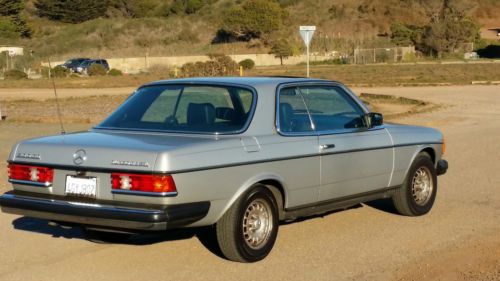Mercedes-Benz 300 CD / CDT Turbo Diesel California Rust Free W123 Original Coupe, image 4