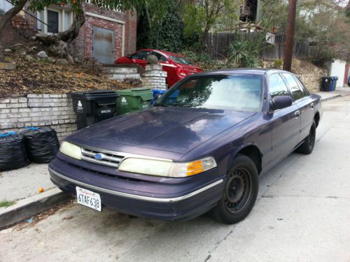 1996 ford crown victoria police interceptor sedan 4-door 4.6l