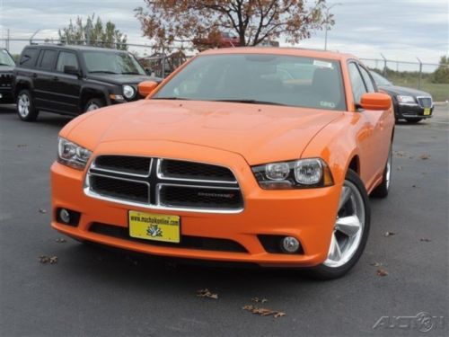 2014 sxt plus new 3.6l v6 24v automatic rwd sedan