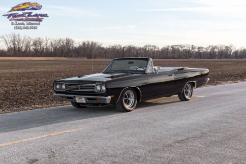 1969 roadrunner convertible, original black / white car, 383 v8, laser straight