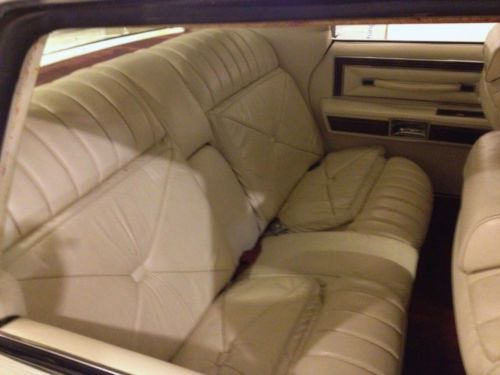 1979 Lincoln Continental Town Car Cartier 4 door White on White 77,000 miles, US $4,500.00, image 8