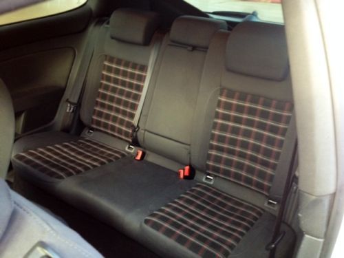 2008 Volkswagen GTI Base Hatchback 2-Door 2.0L-White with red calipers, image 13