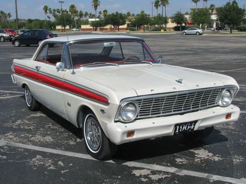 Mustang 302 with 5 speed,pearl white paint with red pearl on side