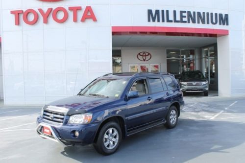 We finance!!  v6  highlander    only 75k miles   clean!!