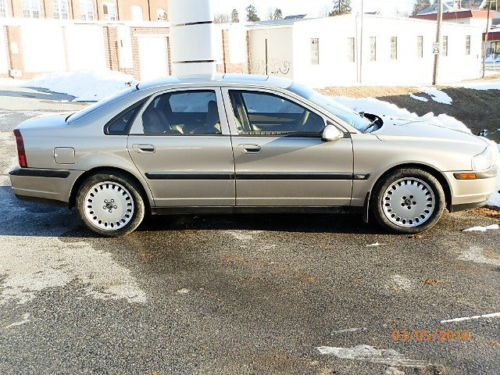 2001 volvo s80 t6 sedan 4-door 2.8l