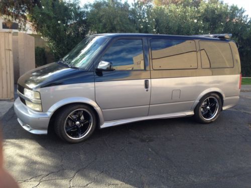 Custom 1996 gmc safari, astro van