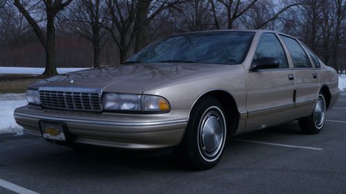 1996 chevrolet caprice classic sedan 4-door 4.3l with only 45,000 miles