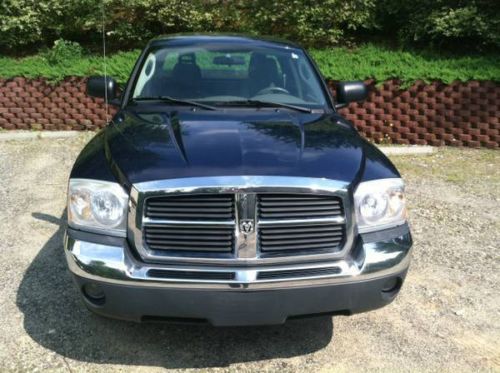 2005 dodge dakota slt extended cab pickup 4-door 4.7l