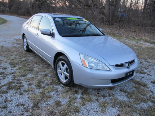 2005 honda accord ex 4 cyl. sedan  one owner with clean carfax