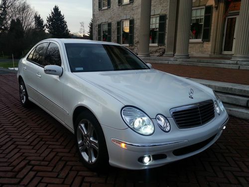 2004 mercedes benz e500 4-door white