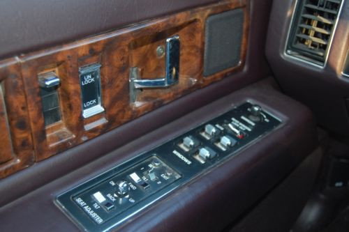 1994 Cadillac Fleetwood Brougham Sedan 4-Door 5.7L, US $3,999.00, image 21