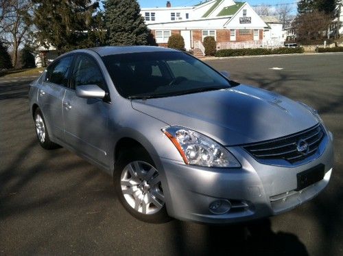 2012 nissan altima 4dr 2.5l drives and runs 100% no reserve must go !!