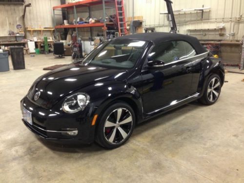 2013 volkswagen beetle 2.0t convertible 2.0t 2688 miles turbo