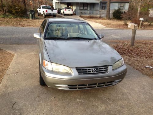 1998 Toyota Camry LE 4 cylinder Civic Carolla, image 3