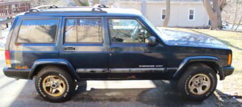 2001 jeep cherokee sport xj 4dr 4x4 i-6 4.0 liter clean title needs some work