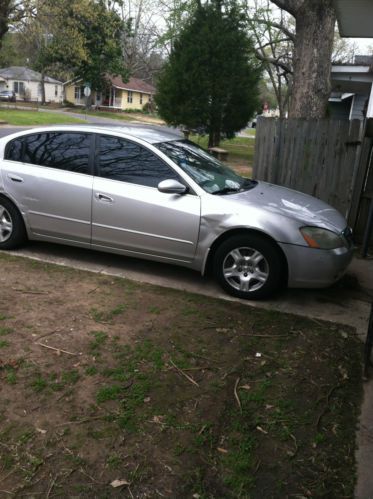 Silver 2003 altima 4dr